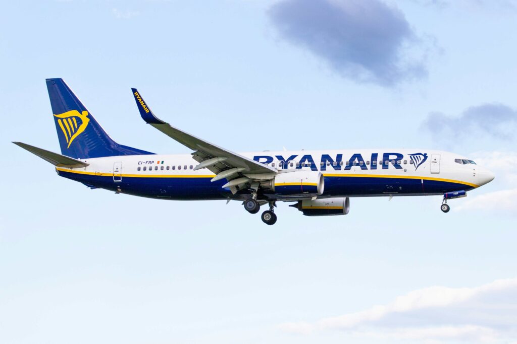 ryanair plane